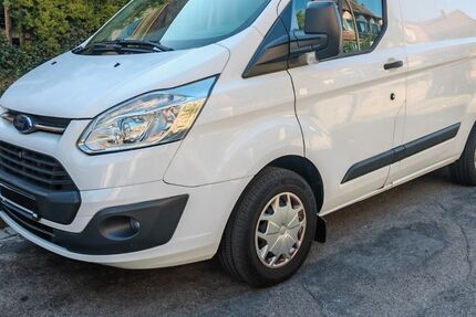 Ford Transit Custom 210.000 km 9.499 &euro; Fürth 90766
