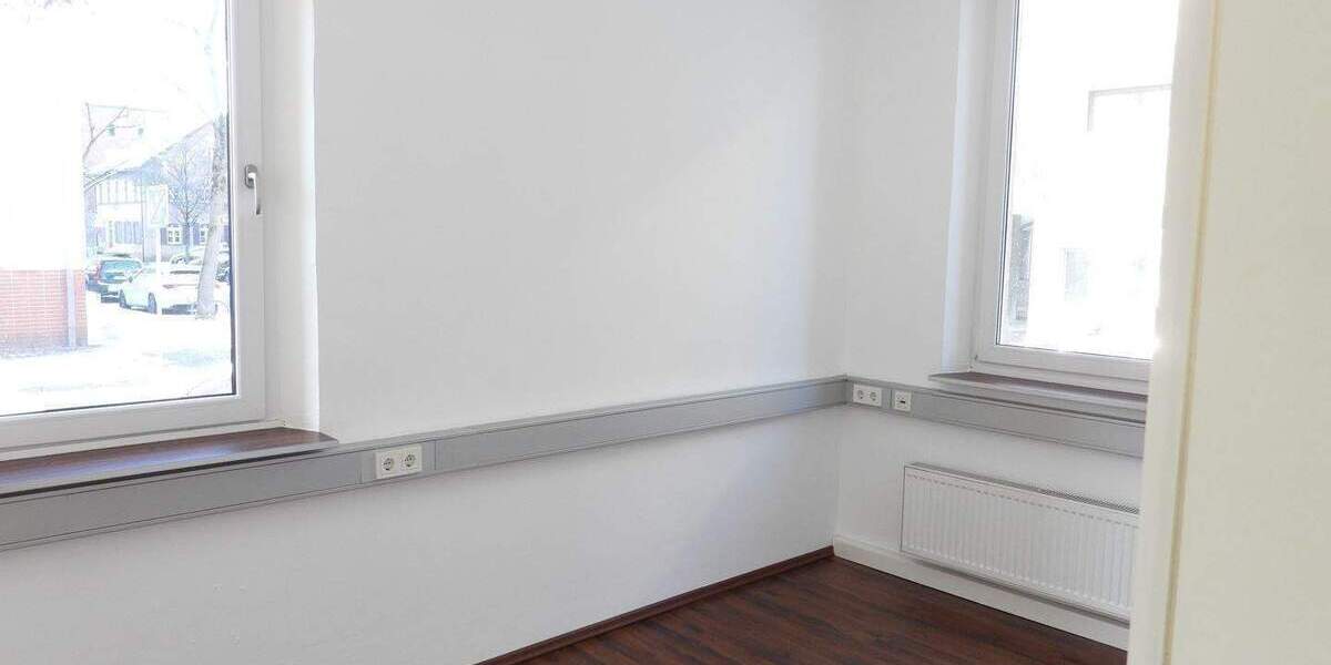 Gewerbeobjekt Nürnberg St Peter - 4 Zimmer, 100 m&sup2;, 890&euro; | Angebot:25915935