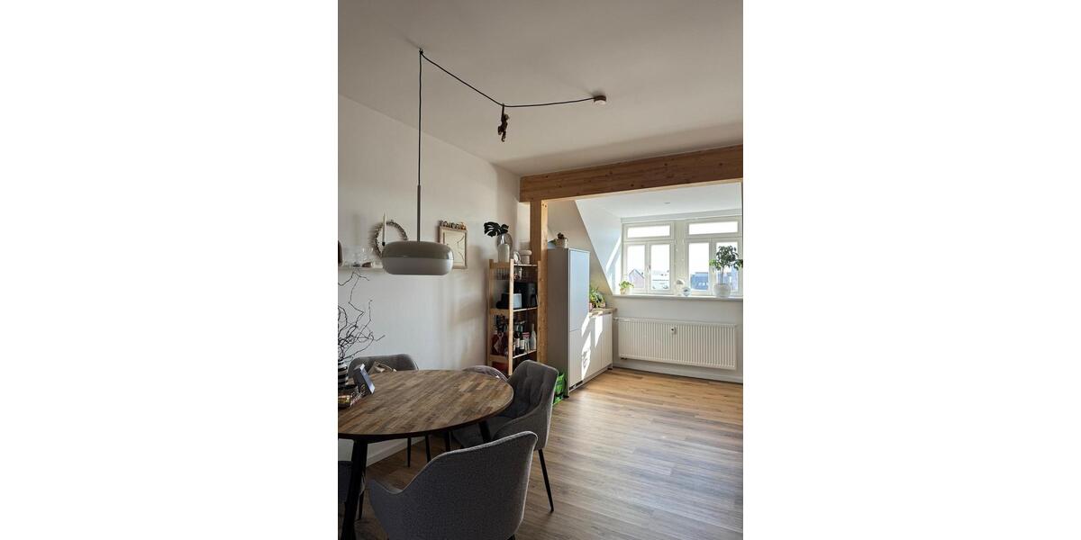 Dachgeschoßwohnung Fürth Südstadt - 2 Zimmer, 68 m&sup2;, 840&euro; | Angebot:26586929