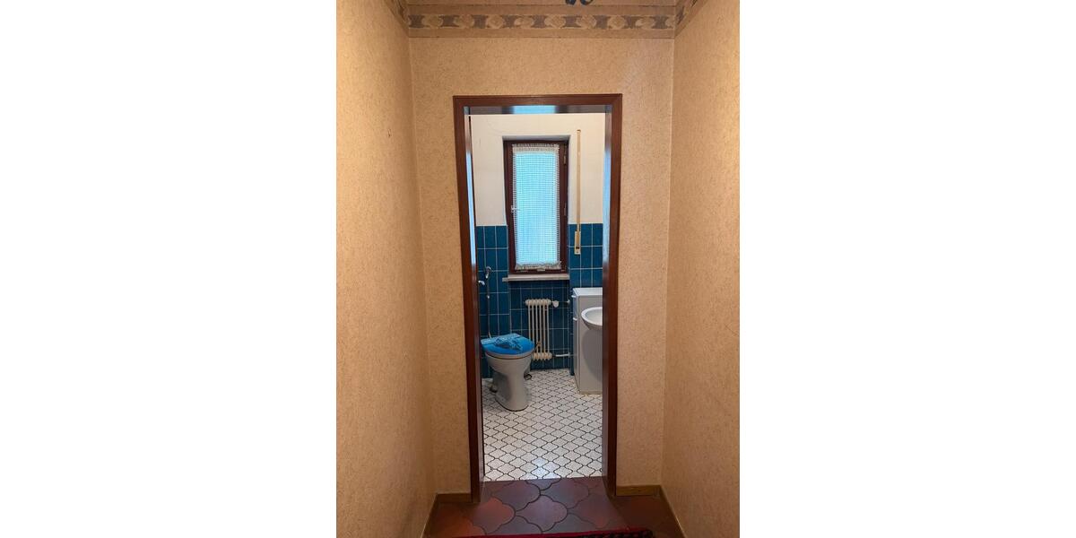 Erdgeschoßwohnung Fürth Eigenes Heim - 5 Zimmer, 250 m&sup2;, 1.700&euro; | Angebot:25126681