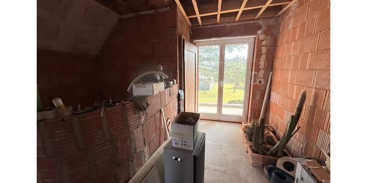 Einfamilienhaus Pyrbaum - 8 Zimmer, 238 m&sup2;, 695.000&euro; | Angebot:25993950