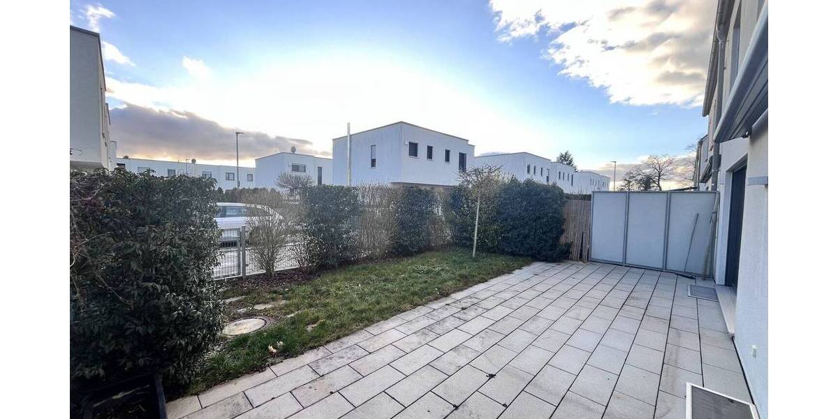 Reihenmittelhaus Fürth Stadeln - 5 Zimmer, 157 m&sup2;, 790.000&euro; | Angebot:26029195