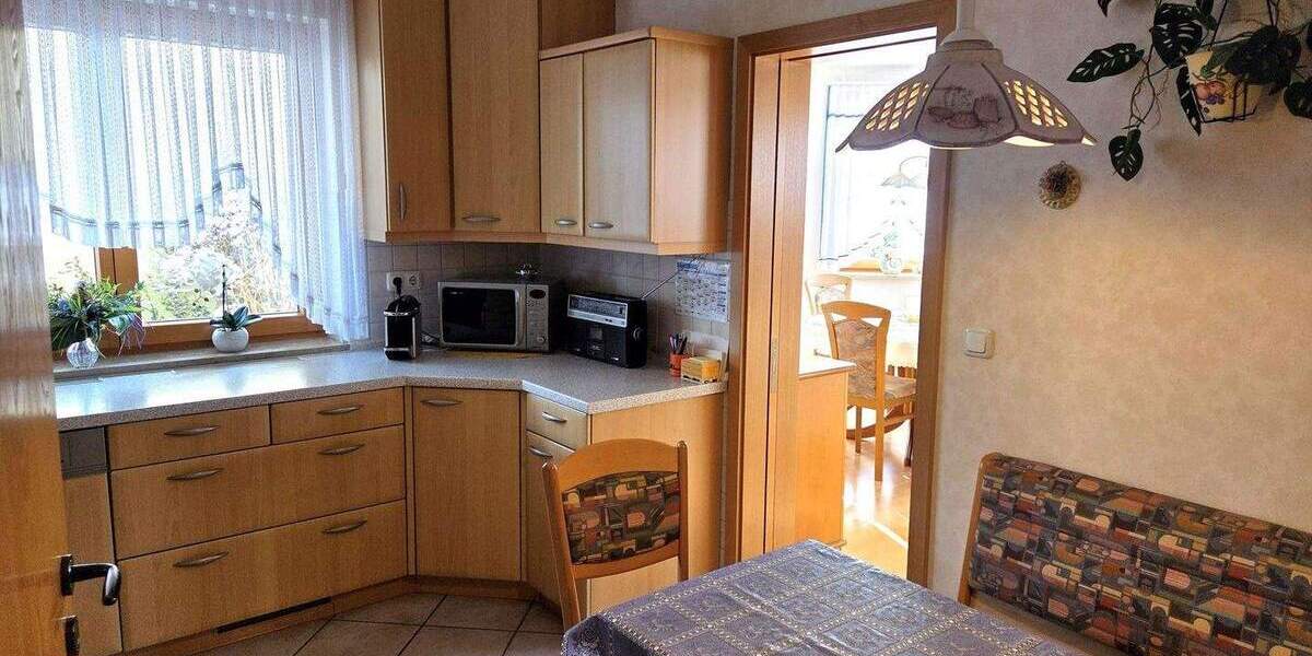 Einfamilienhaus Roßtal - 6 Zimmer, 162 m&sup2;, 849.000&euro; | Angebot:25711087