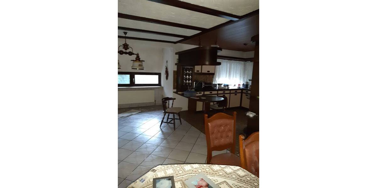 Einfamilienhaus Zirndorf Bronnamberg - 9 Zimmer, 160 m&sup2;, 500.000&euro; | Angebot:25662809