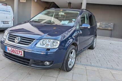 VW Touran 277.000 km 1.500 &euro; Nürnberg 90439