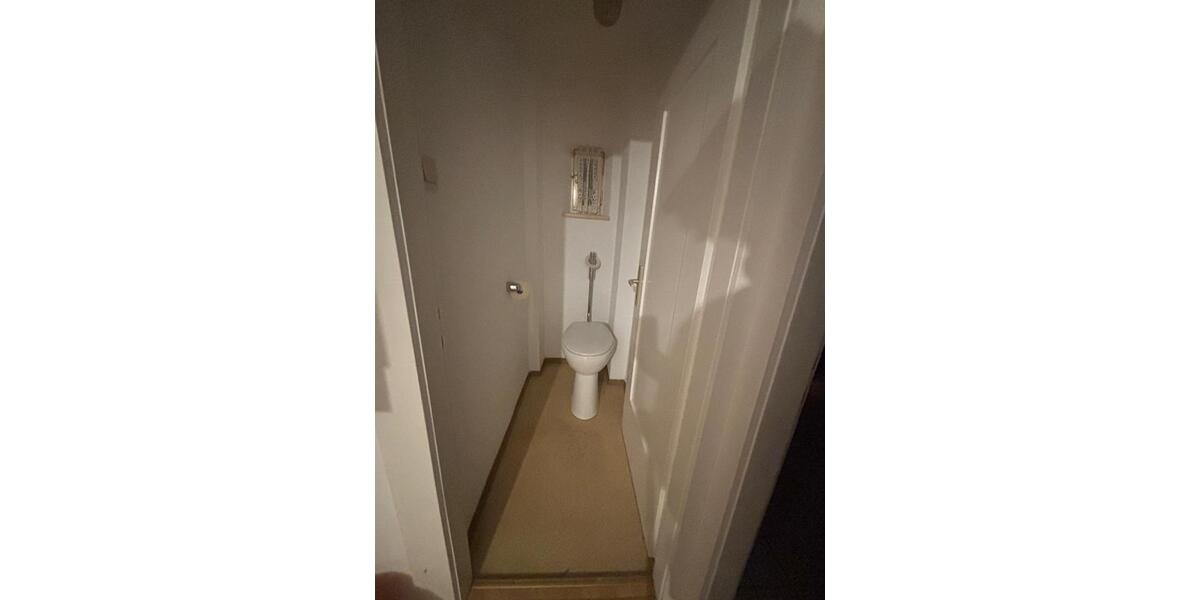 Dachgeschoßwohnung Oberasbach - 2 Zimmer, 45 m&sup2;, 670&euro; | Angebot:27616421