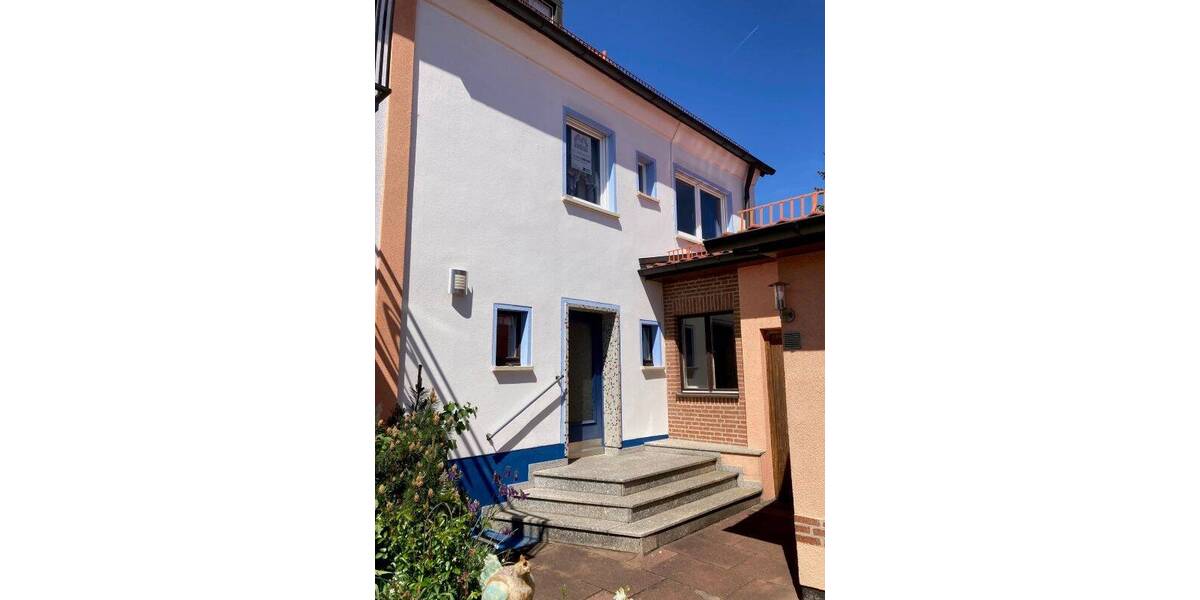 Mehrfamilienhaus, Wohnhaus Neunkirchen - 5 Zimmer, 161 m&sup2;, 244.000&euro; | Angebot:25699398