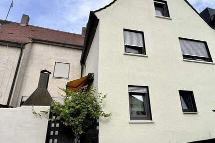 Haus Neustadt/Aisch Umgebung Neustadt - 5 Zimmer, 130 m&sup2;, 226.000&euro; | Angebot:25690500