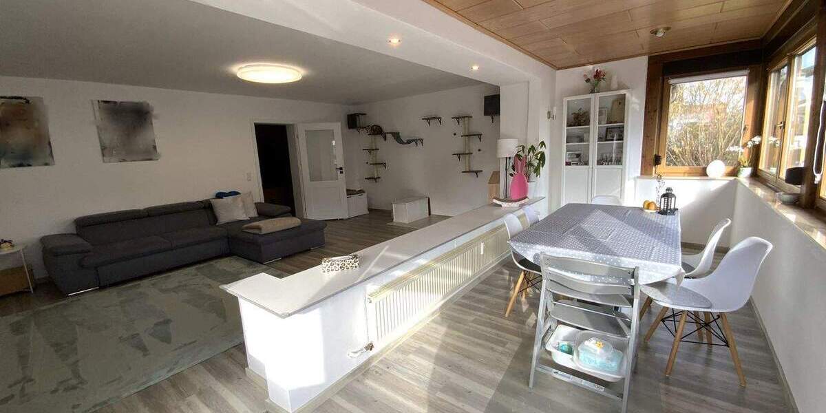 Mehrfamilienhaus, Wohnhaus Forchheim - 6 Zimmer, 147 m&sup2;, 549.000&euro; | Angebot:25742938