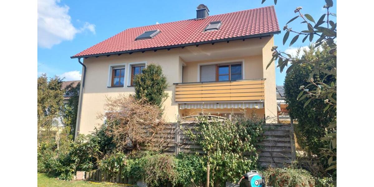 Einfamilienhaus Roth - 7 Zimmer, 180 m&sup2;, 650.000&euro; | Angebot:25862141