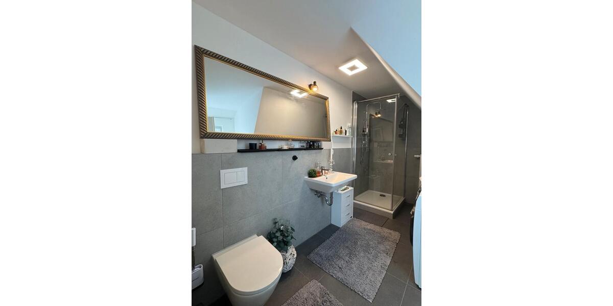 Etagenwohnung Schwabach - 5 Zimmer, 100 m&sup2;, 1.400&euro; | Angebot:26507659