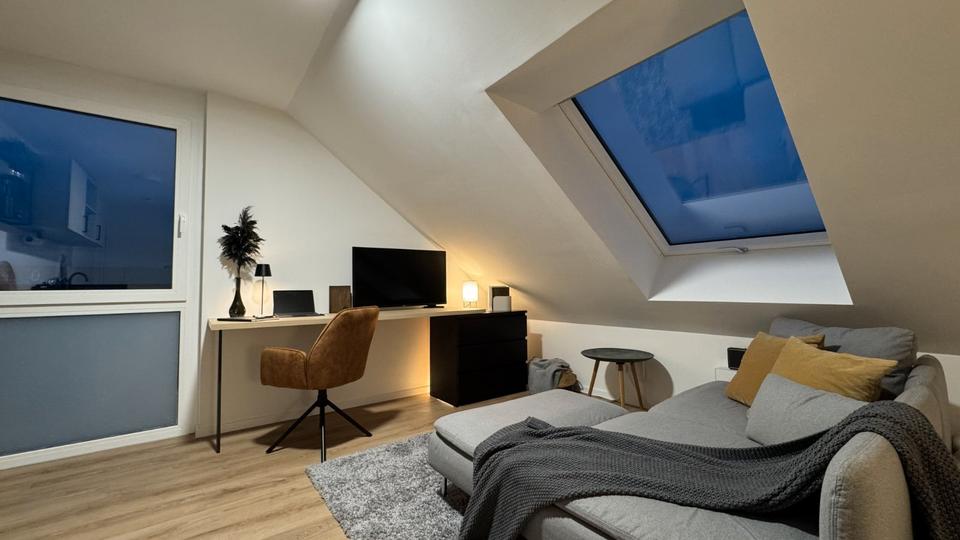 Dachgeschoßwohnung Erlangen Am Anger - 1 Zimmer, 27 m&sup2;, 890&euro; | Angebot:26636873