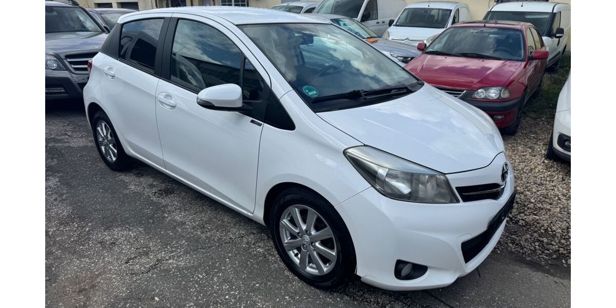 Toyota Yaris 348.792 km 3.333 &euro; Fürth 90763