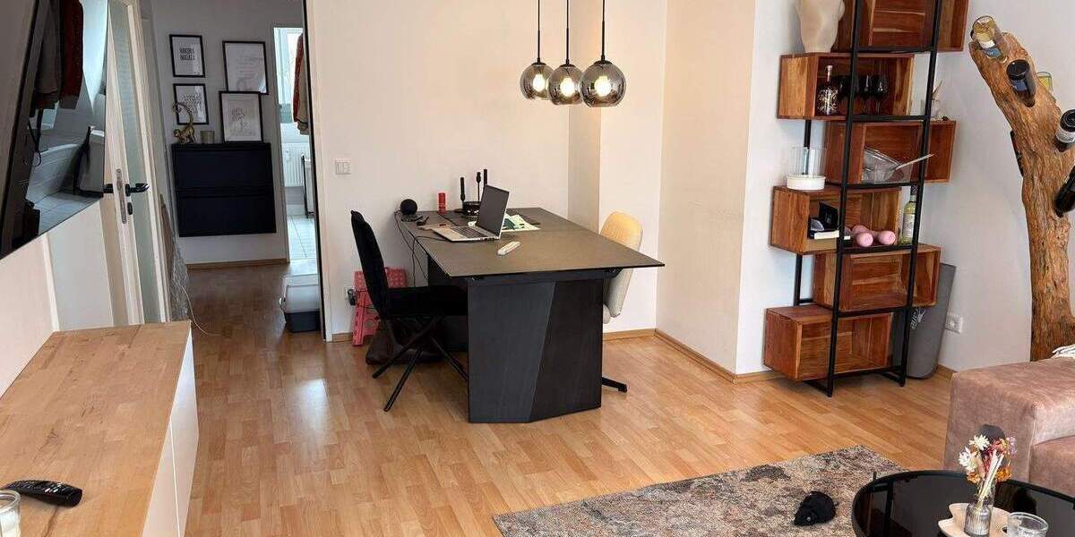 Etagenwohnung Nürnberg Rennweg - 2 Zimmer, 66 m&sup2;, 750&euro; | Angebot:25986435