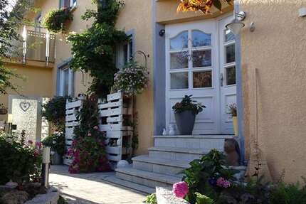 Haus Kammerstein - 9 Zimmer, 274 m&sup2;, 475.000&euro; | Angebot:23011029