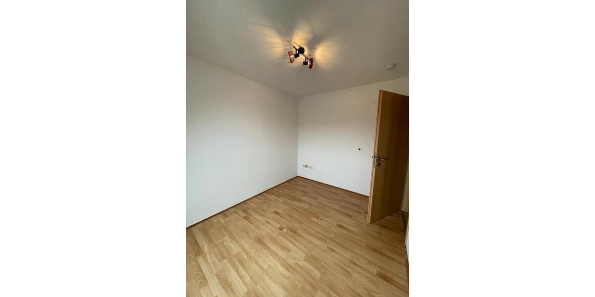 Dachgeschoßwohnung Lauf an der Pegnitz - 3 Zimmer, 111 m&sup2;, 369.000&euro; | Angebot:25280887