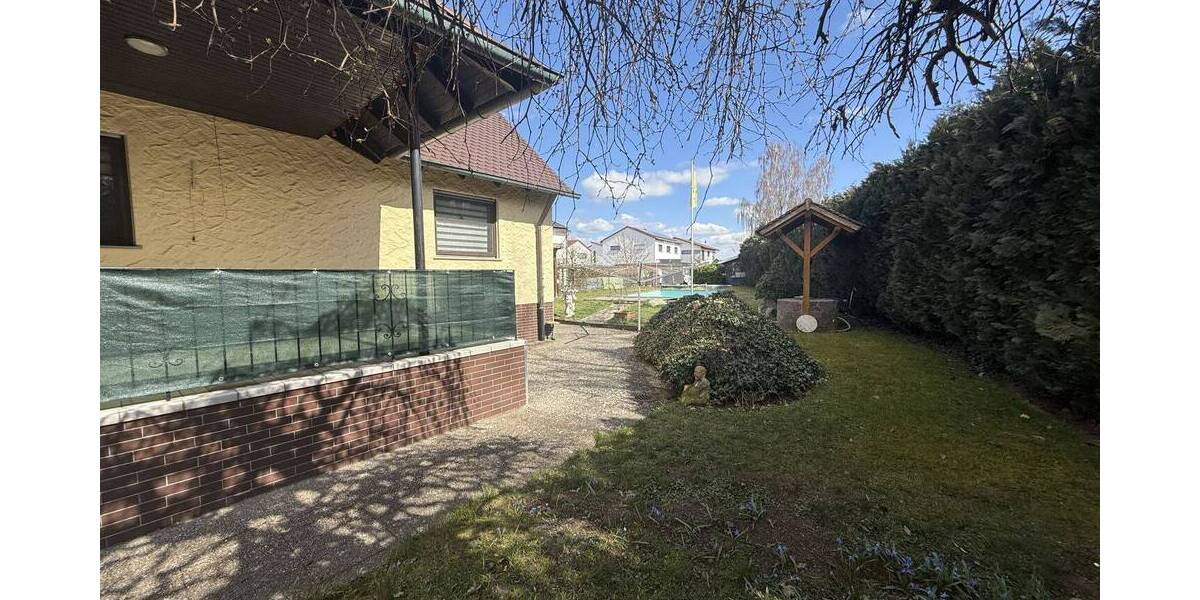 Einfamilienhaus Büchenbach Tennenlohe - 6 Zimmer, 174 m&sup2;, 680.000&euro; | Angebot:25983266