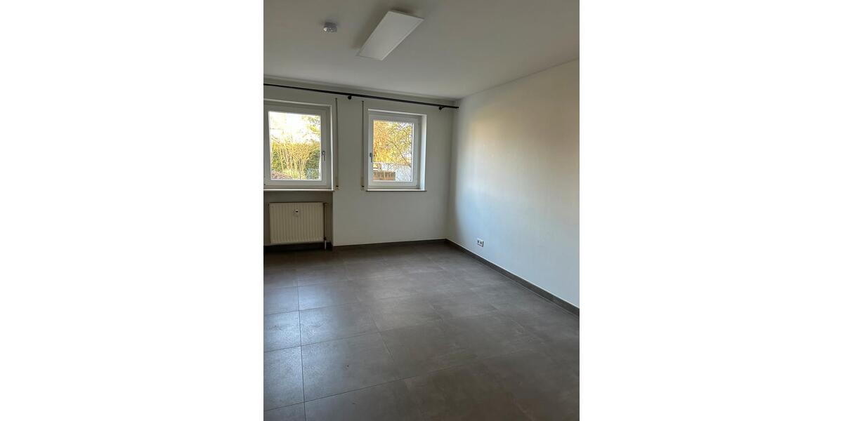 Etagenwohnung Emskirchen - 2 Zimmer, 80 m&sup2;, 750&euro; | Angebot:25934680