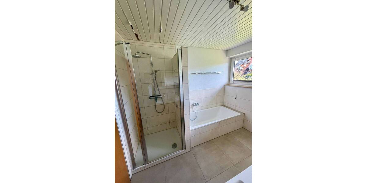 Einfamilienhaus Veitsbronn - 4 Zimmer, 124 m&sup2;, 1.450&euro; | Angebot:26673006