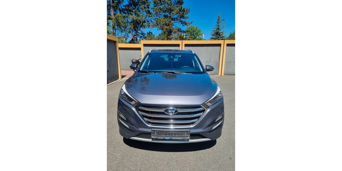 Hyundai TUCSON 88.000 km 14.900 &euro; Fürth 90765