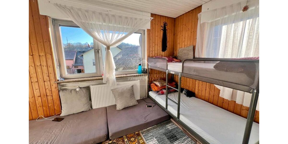 Etagenwohnung Nürnberg Erlenstegen - 4 Zimmer, 90 m&sup2;, 850&euro; | Angebot:26630159