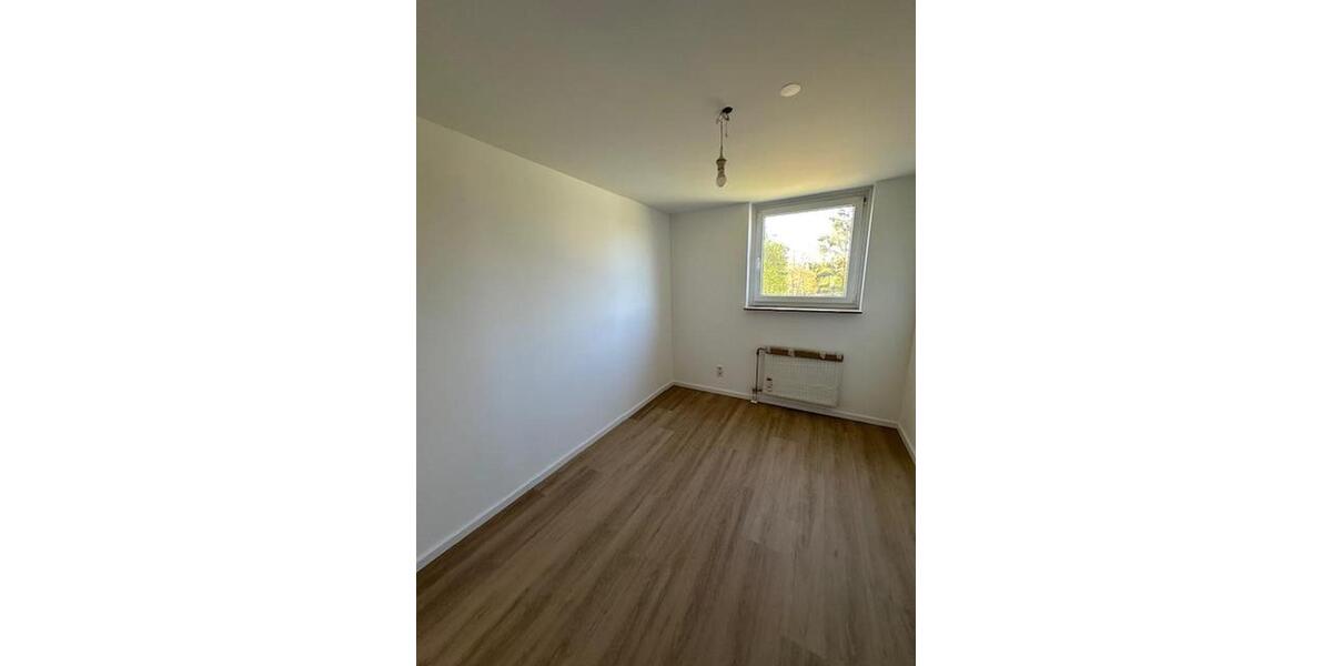 Etagenwohnung Erlangen Alterlangen - 4 Zimmer, 85 m&sup2;, 1.300&euro; | Angebot:26278120