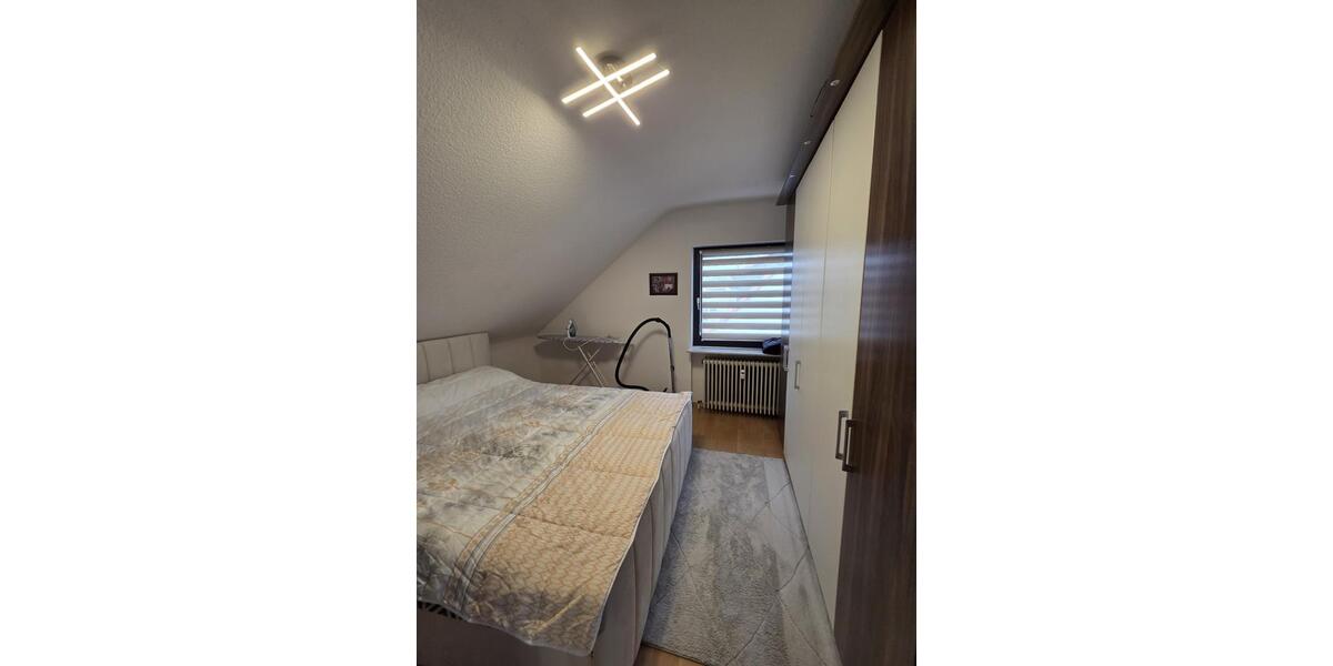 Dachgeschoßwohnung Röthenbach an der Pegnitz - 3 Zimmer, 88 m&sup2;, 900&euro; | Angebot:26492899