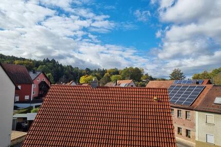 Haus Cadolzburg - 3.5 Zimmer, 150 m&sup2;, 495.000&euro; | Angebot:27262383