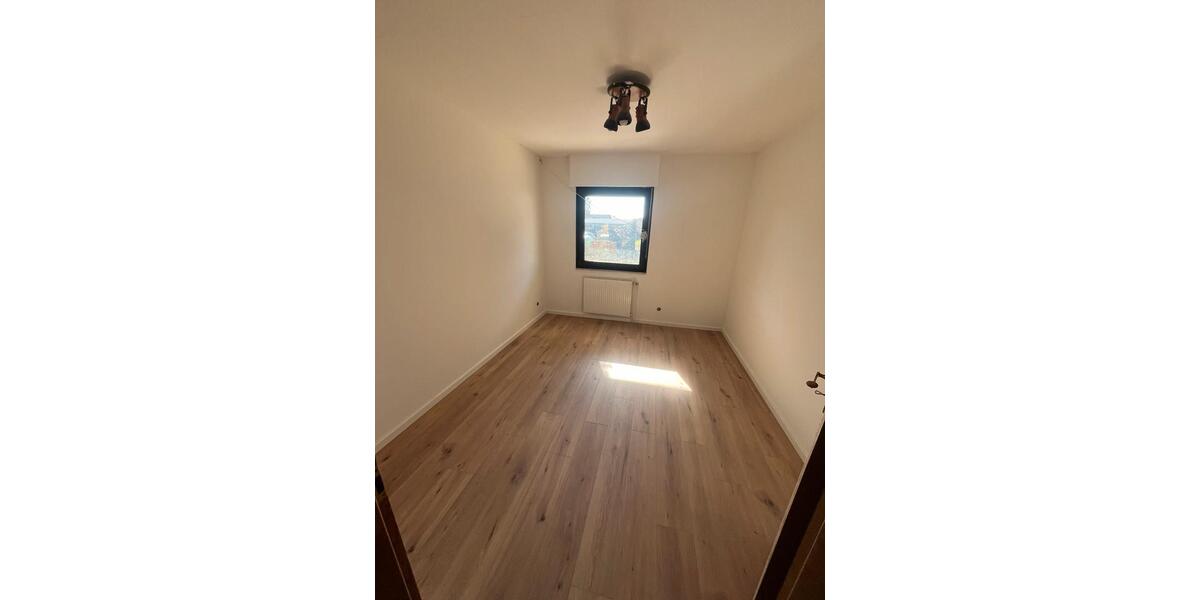 Mehrfamilienhaus, Wohnhaus Gräfenberg - 9 Zimmer, 230 m&sup2;, 669.000&euro; | Angebot:24853313