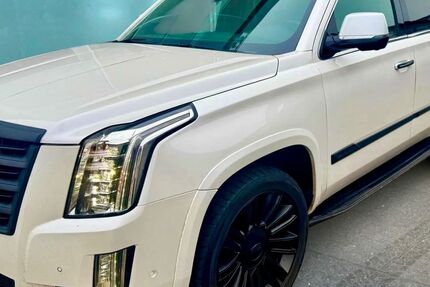 Cadillac Escalade 129.000 km 39.850 &euro; Nürnberg 90411