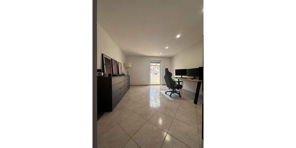 Etagenwohnung Nürnberg Werderau - 3 Zimmer, 72 m&sup2;, 299.000&euro; | Angebot:25731380