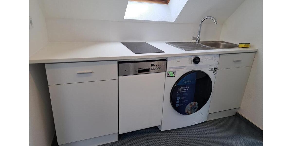 Dachgeschoßwohnung Fürth Eigenes Heim - 1 Zimmer, 25 m&sup2;, 482&euro; | Angebot:25476077