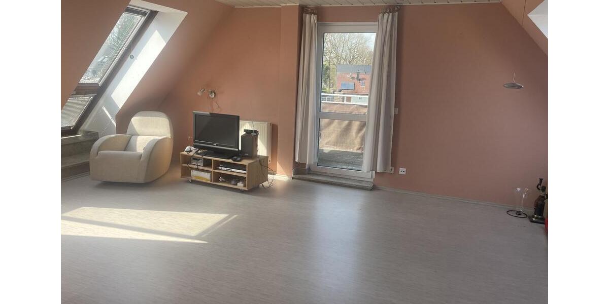 Dachgeschoßwohnung Nürnberg Holzheim - 2 Zimmer, 67 m&sup2;, 737&euro; | Angebot:26560857