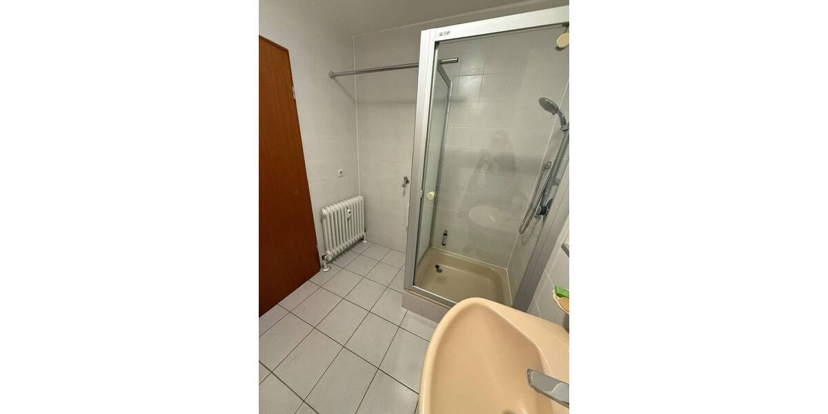 Etagenwohnung Nürnberg Großreuth b Schweinau - 3 Zimmer, 83 m&sup2;, 1.100&euro; | Angebot:25971192