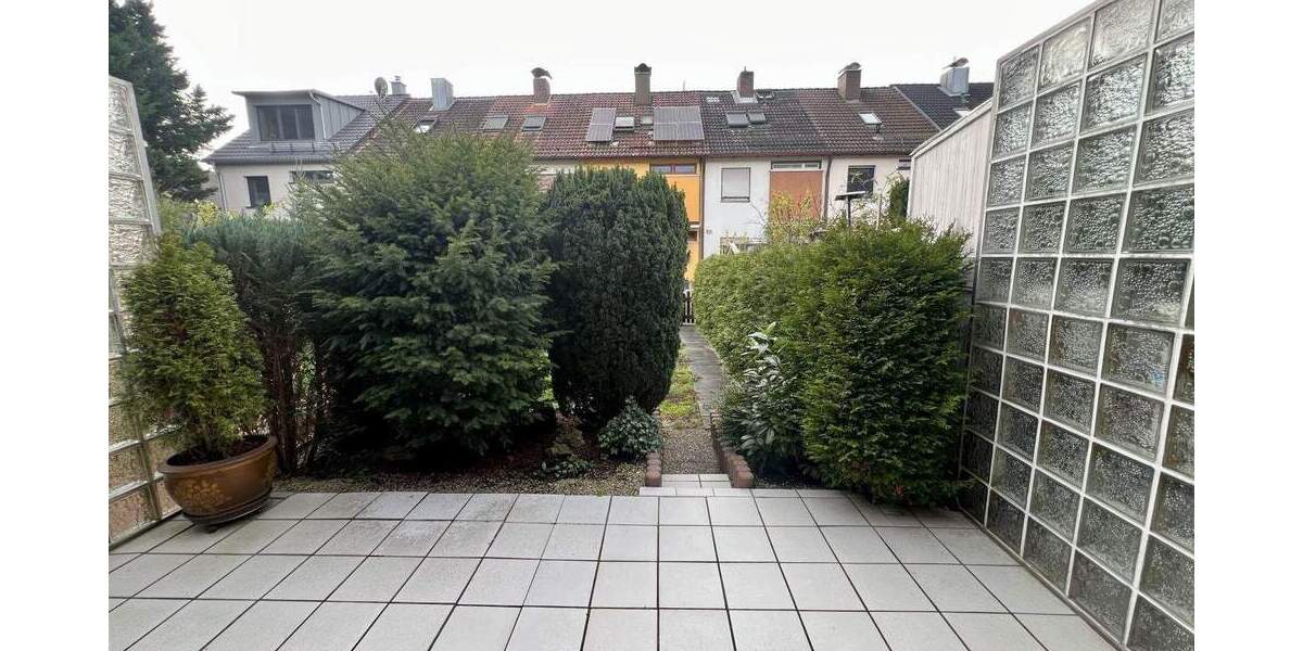 Reihenmittelhaus Nürnberg Eibach - 4 Zimmer, 110 m&sup2;, 399.000&euro; | Angebot:25678158