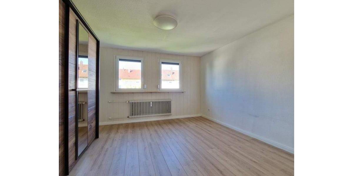 Etagenwohnung Lauf Kotzenhof - 3 Zimmer, 194.000&euro; | Angebot:25699380