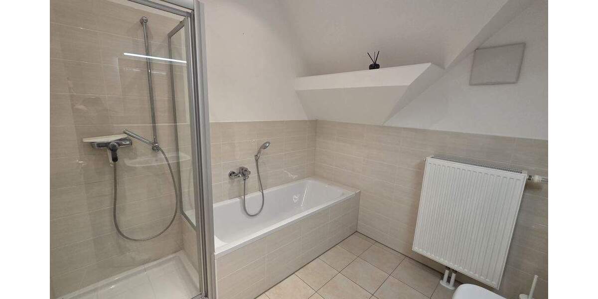 Etagenwohnung Schwabach - 2 Zimmer, 74 m&sup2;, 690&euro; | Angebot:25704233