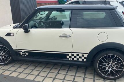 Mini Cooper 232.000 km 2.990 &euro; Veitsbronn 90587