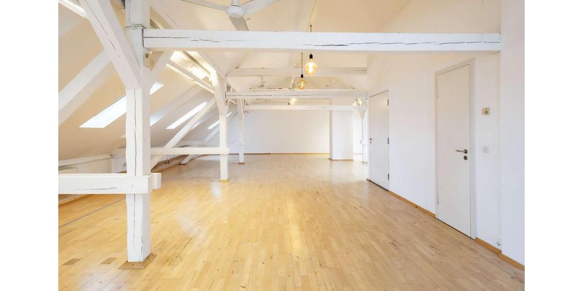Loft - Studio - Atelier Nürnberg Eberhardshof - 1 Zimmer, 111 m&sup2;, 1.220&euro; | Angebot:23879435