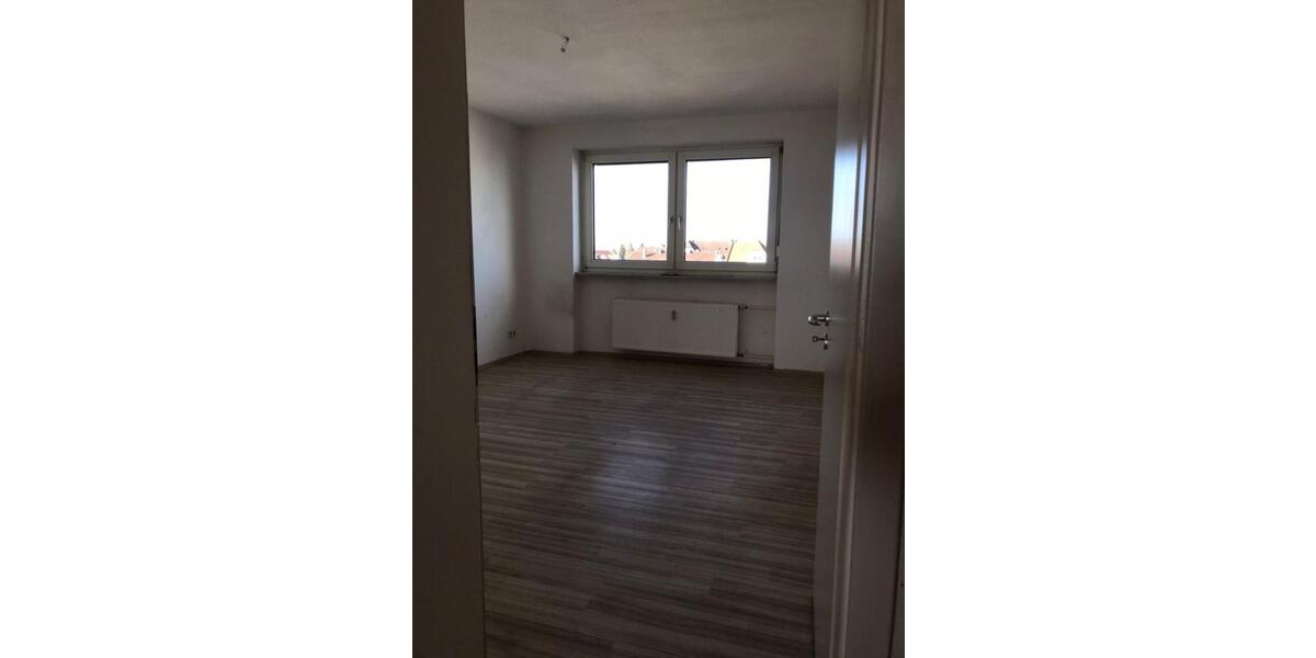 Etagenwohnung Nürnberg Erlenstegen - 3 Zimmer, 77 m&sup2;, 1.156&euro; | Angebot:25655354
