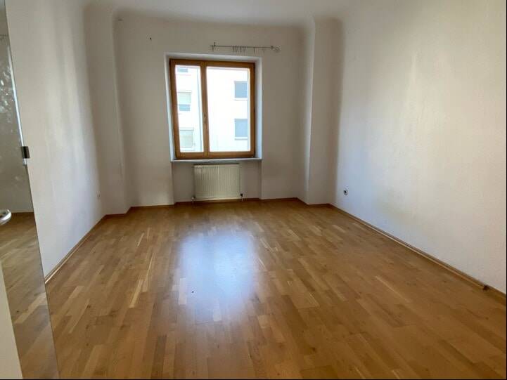 Etagenwohnung Nürnberg Rennweg - 2 Zimmer, 80 m&sup2;, 320.000&euro; | Angebot:25927593