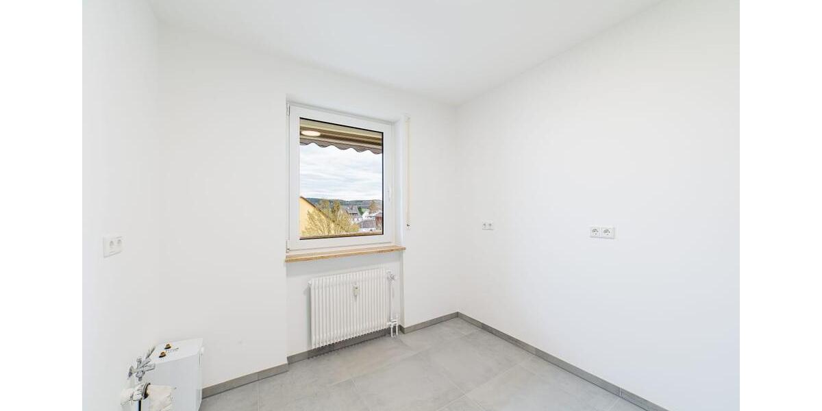 Etagenwohnung Fürth Atzenhof - 2 Zimmer, 65 m&sup2;, 1.100&euro; | Angebot:25722577