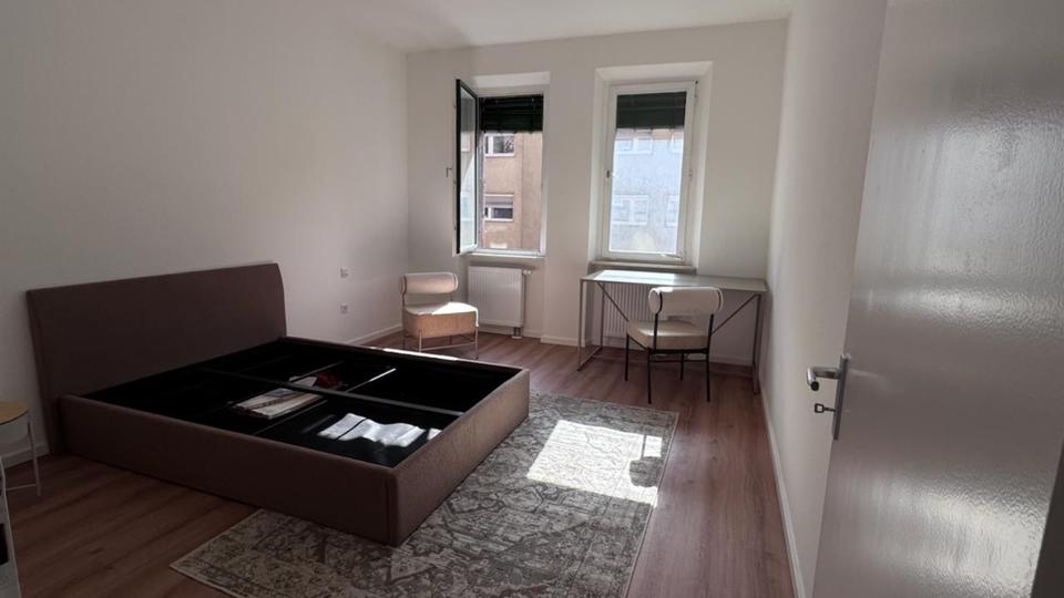 Etagenwohnung Nürnberg Gleißhammer - 4 Zimmer, 87 m&sup2;, 1.385&euro; | Angebot:25870744