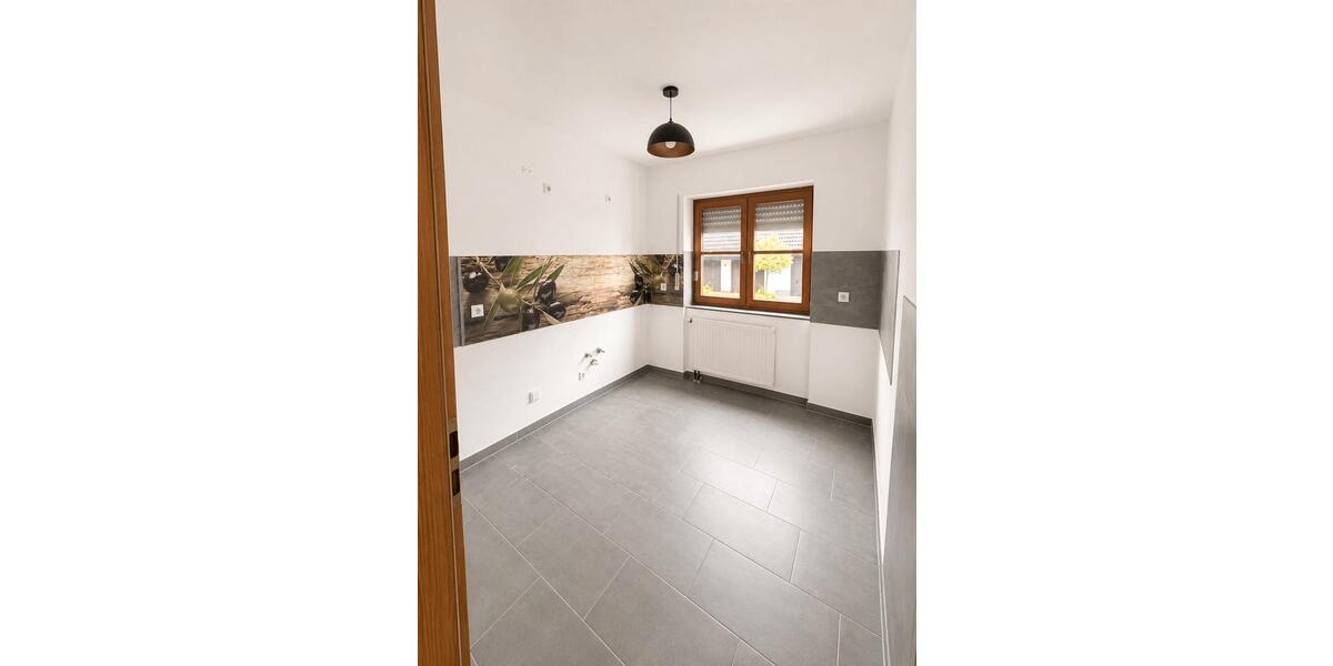 Doppelhaushälfte Forchheim - 5 Zimmer, 120 m&sup2;, 1.900&euro; | Angebot:26560625