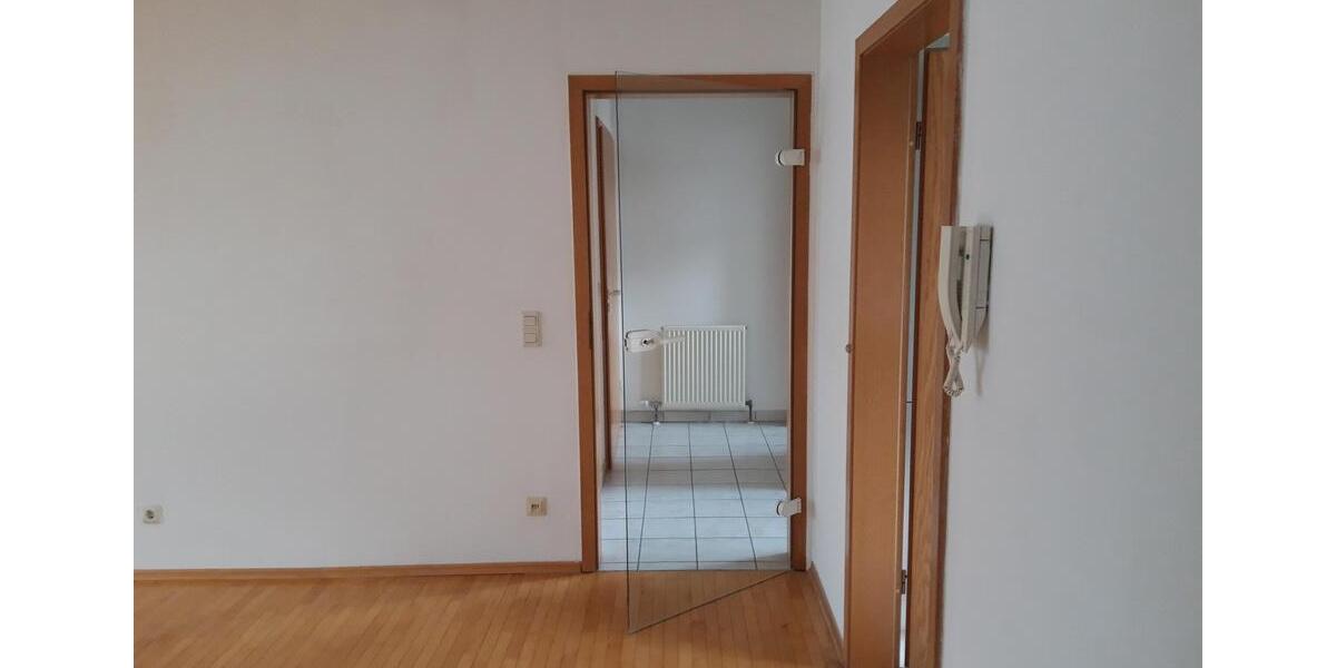 Dachgeschoßwohnung Adelsdorf - 3 Zimmer, 77 m&sup2;, 870&euro; | Angebot:23879643