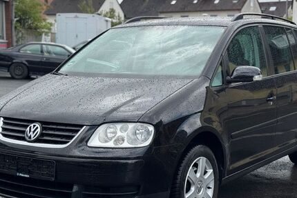VW Touran 204.000 km 2.550 &euro; Eckental 90542