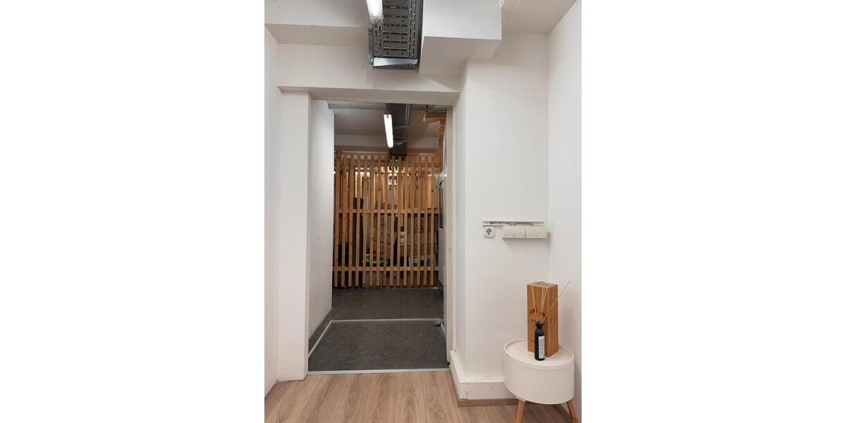 Dachgeschoßwohnung Nürnberg Herrnhütte - 1.5 Zimmer, 33 m&sup2;, 142.400&euro; | Angebot:26477583
