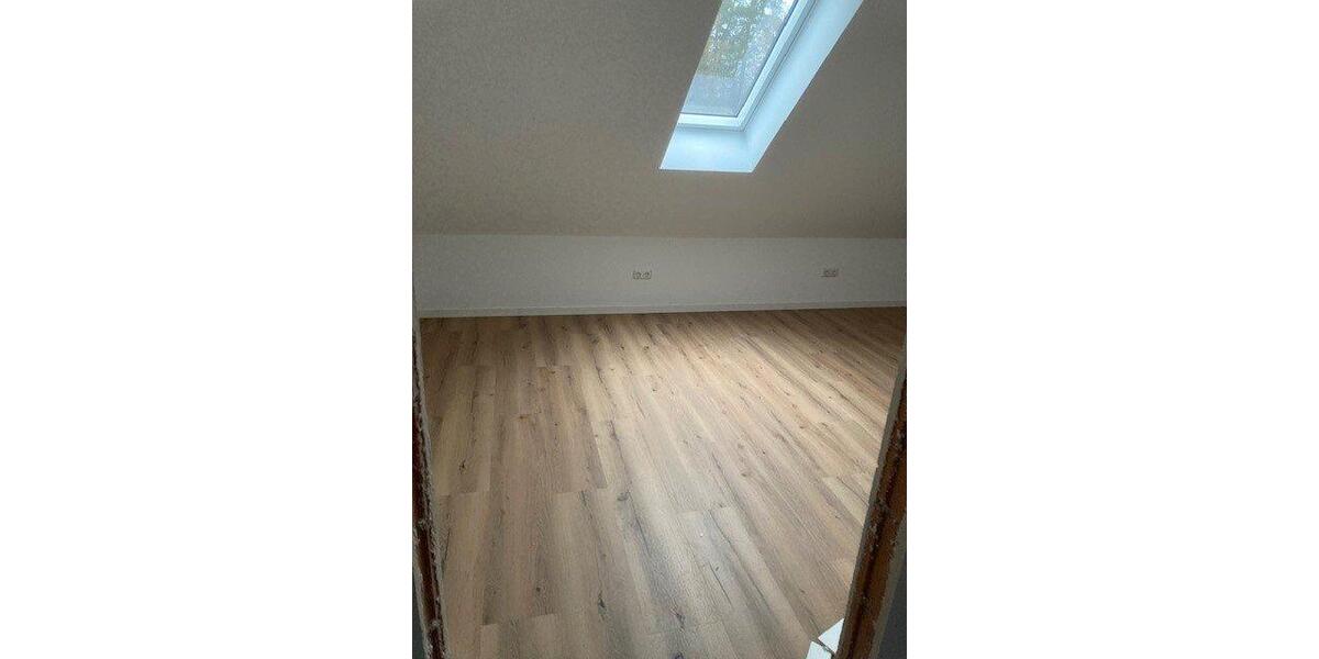 Dachgeschoßwohnung Altdorf bei Nürnberg - 3 Zimmer, 80 m&sup2;, 930&euro; | Angebot:26630189