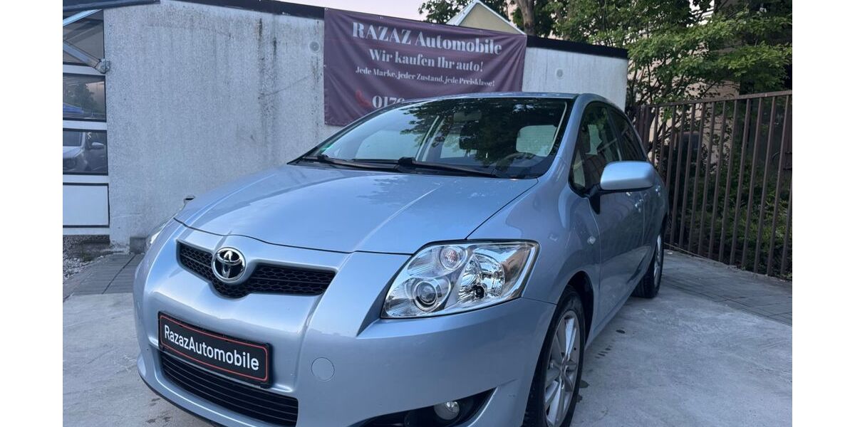 Toyota Auris 100.000 km 4.590 &euro; Fürth 90763
