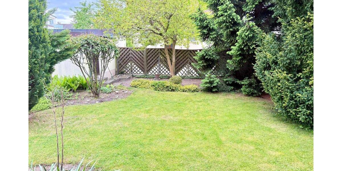 Mehrfamilienhaus, Wohnhaus Nürnberg Altenfurt - 8 Zimmer, 182 m&sup2;, 749.000&euro; | Angebot:26643501